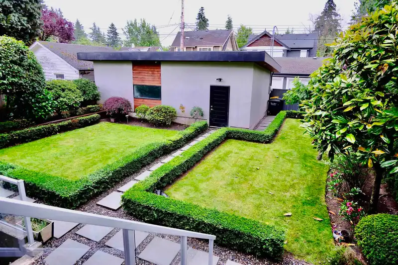 3630 W 34TH AVENUE - photo 4 of 39