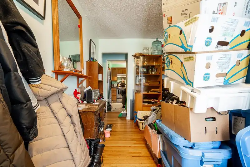 1939 WESTMINSTER AVENUE - photo 3 of 37