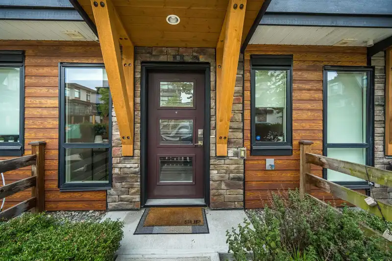 11 16488 64 AVENUE - photo 4 of 30