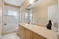 6593 125A STREET - thumbnail 17