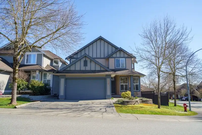 6932 196A STREET - photo 1 of 40