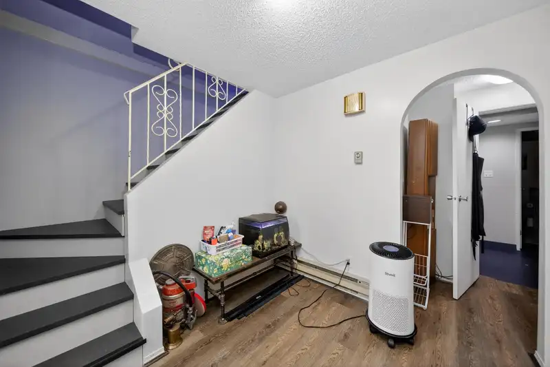 2112 E 46TH AVENUE - photo 3 of 19