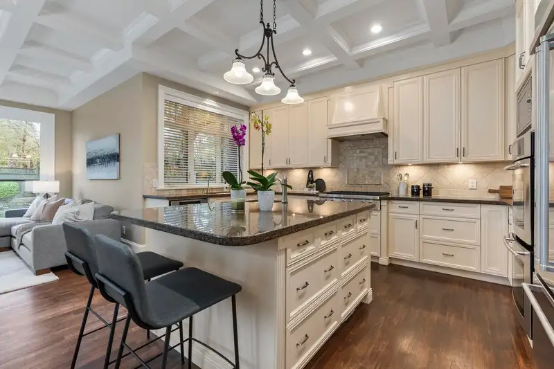 2055 W 53RD AVENUE - photo 4 of 40