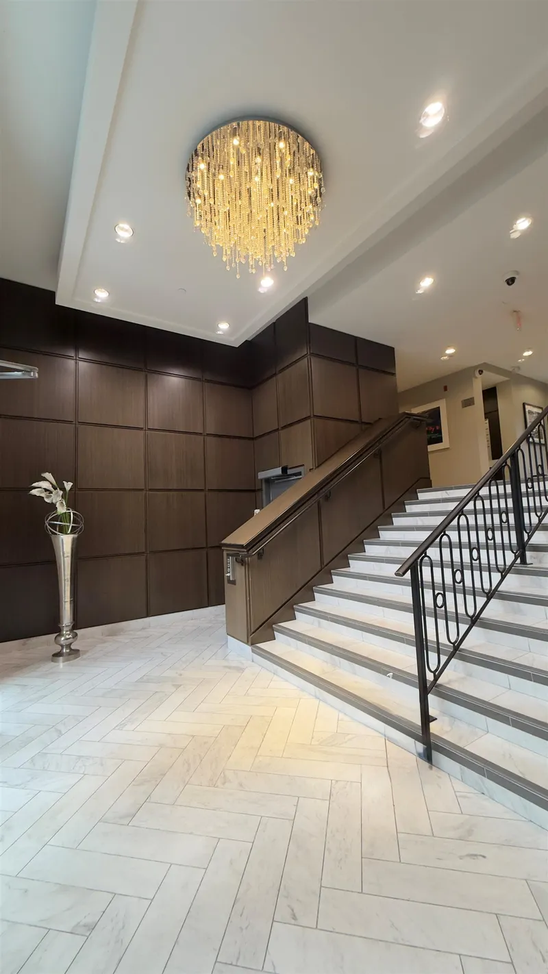 420 9399 ODLIN ROAD - photo 2 of 24