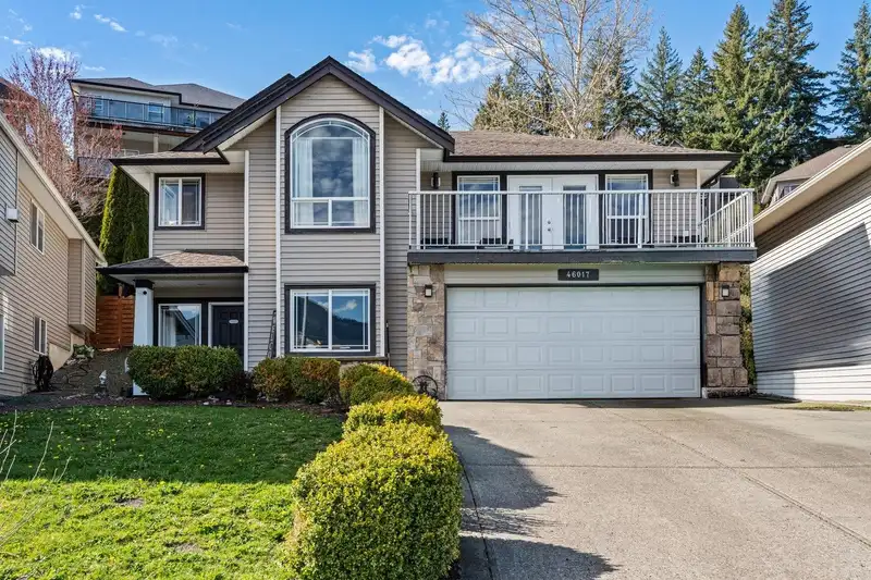 46017 SHERWOOD DRIVE - photo 1 of 40