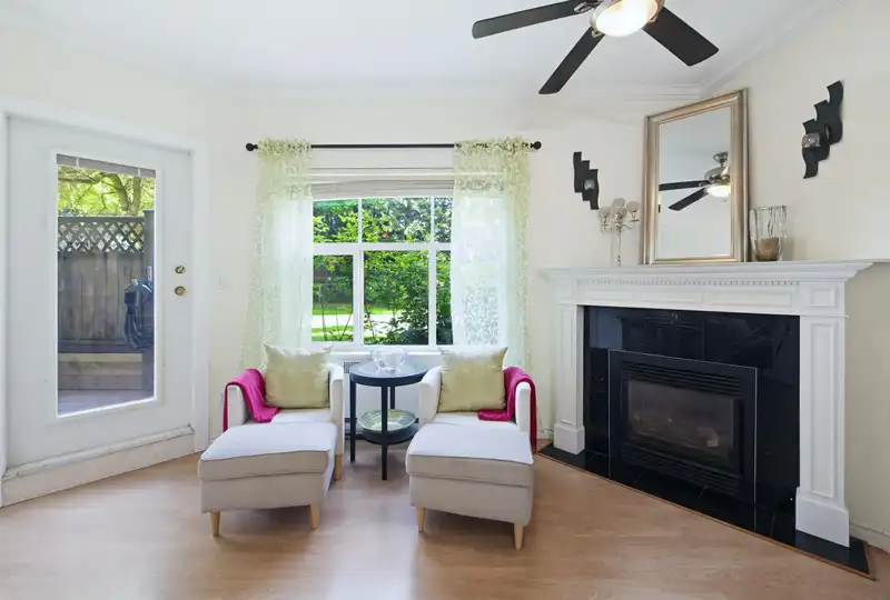 103 12739 72 AVENUE - photo 2 of 33