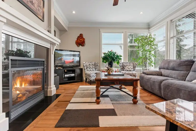 301A 45595 TAMIHI WAY - photo 4 of 25