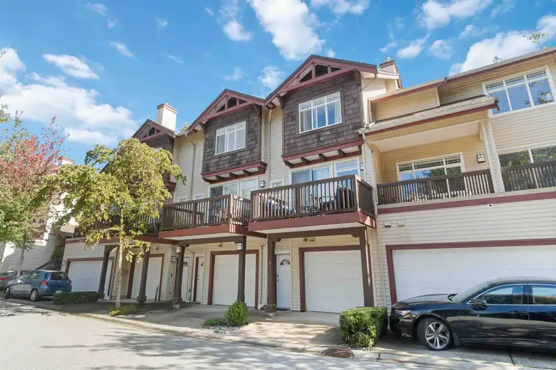 5 15 FOREST PARK WAY - photo 1 of 28
