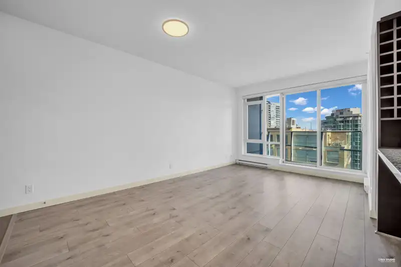 1706 833 HOMER STREET - photo 4 of 40