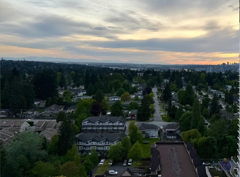 2515 13325 102A AVENUE - photo 2 of 23