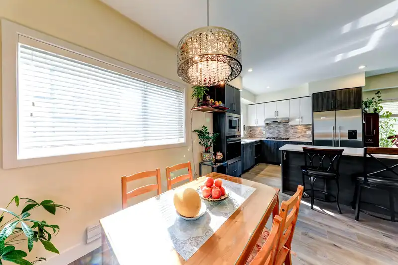 96 9680 ALEXANDRA ROAD - photo 3 of 40