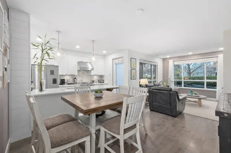 110 33540 MAYFAIR AVENUE - photo 4 of 25