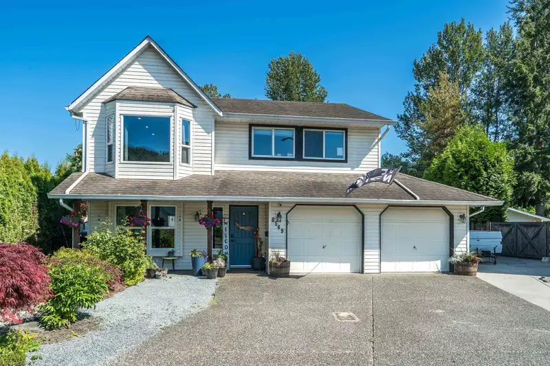 8569 MCKEE PLACE - photo 3 of 40