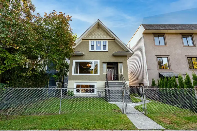 22 E 18TH AVENUE - photo 2 of 40