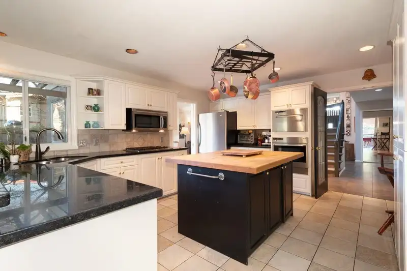 12019 OSPREY COURT - photo 3 of 40
