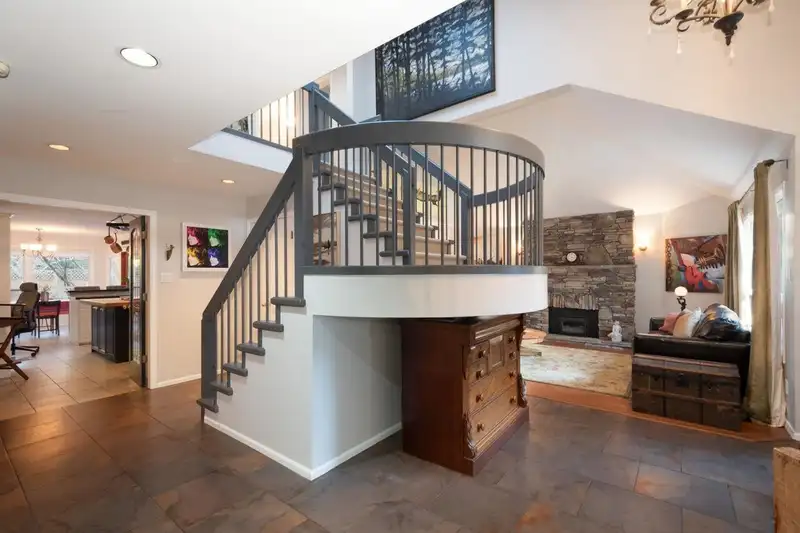 12019 OSPREY COURT - photo 4 of 40
