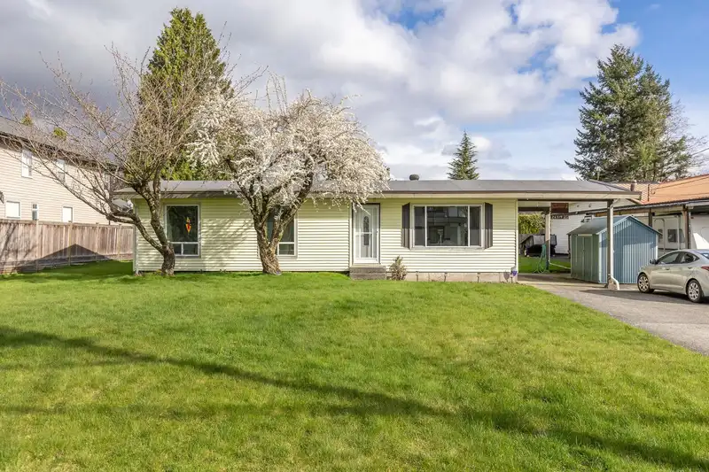 26519 29 AVENUE - photo 2 of 35