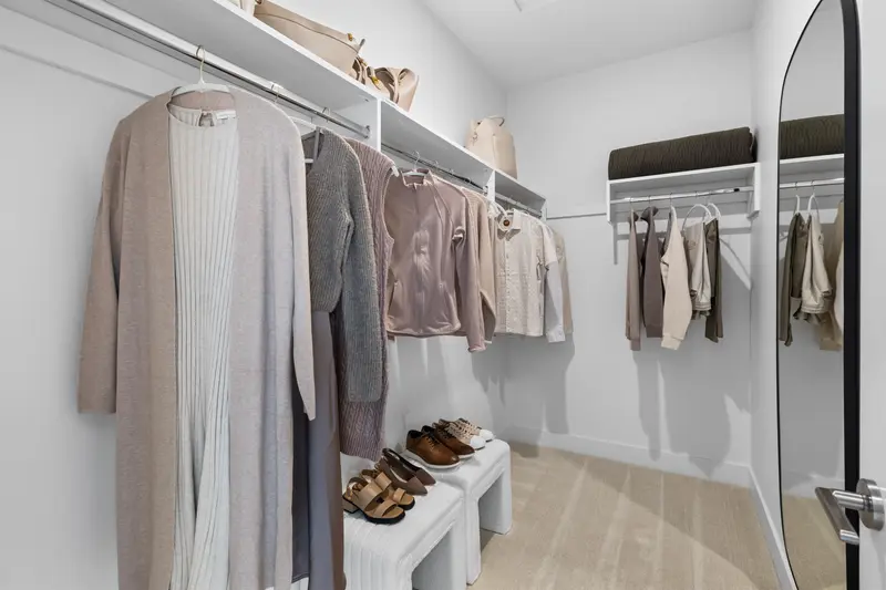 136 3546 MONSON CRESCENT - photo 3 of 7