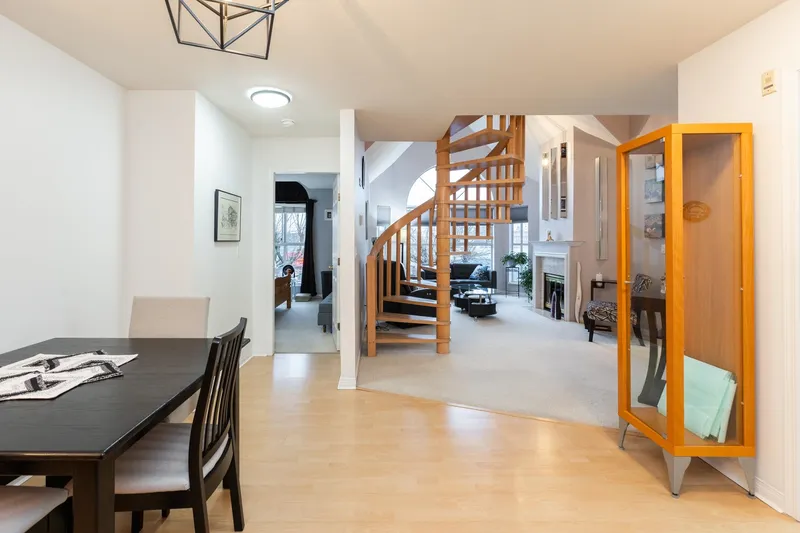 308 7171 121 STREET - photo 3 of 25