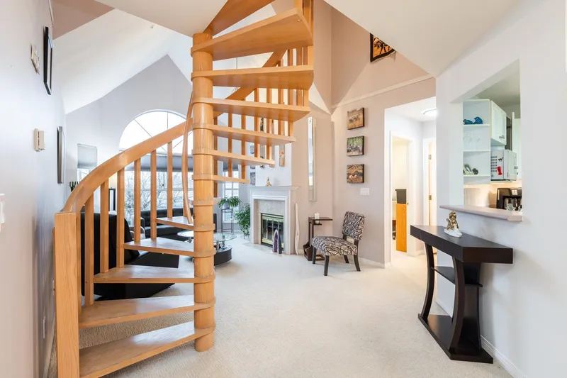 308 7171 121 STREET - photo 4 of 25