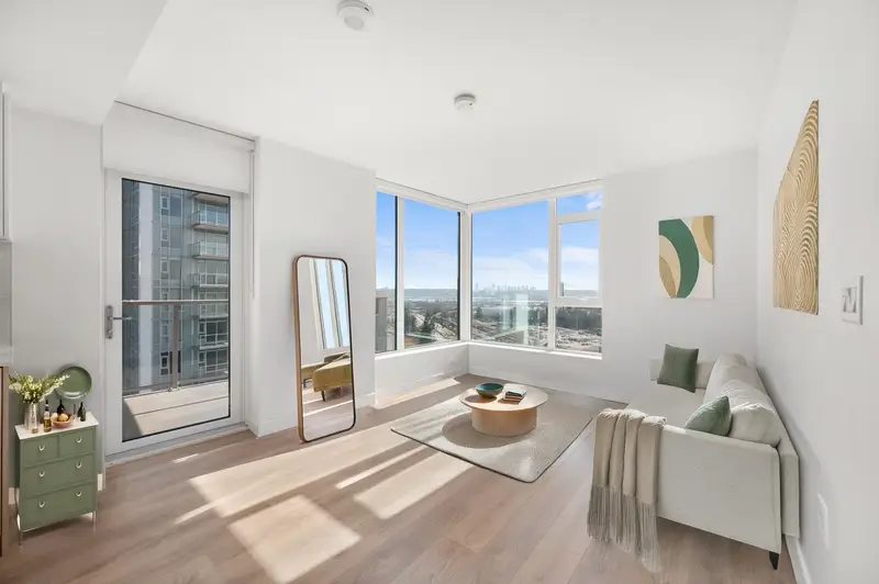 1609 308 ALDERSON AVENUE - photo 2 of 18