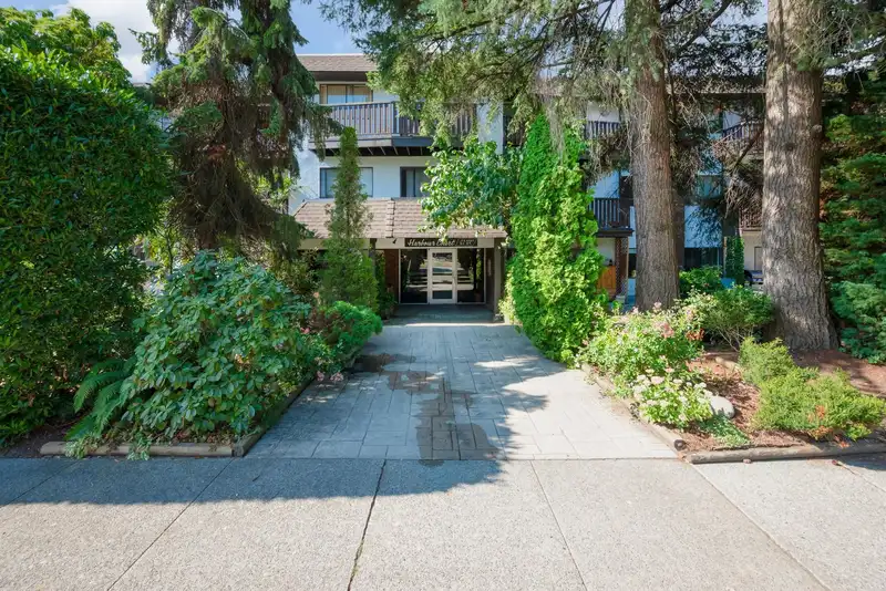 114 175 E 4TH STREET - photo 1 of 14
