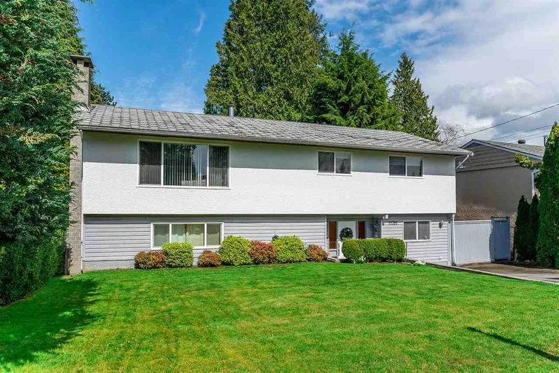 11781 71A AVENUE - photo 1 of 20