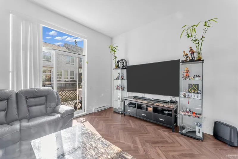 15 15828 27 AVENUE - photo 2 of 18