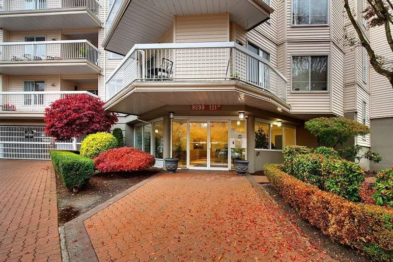 202 9299 121 STREET - photo 2 of 25