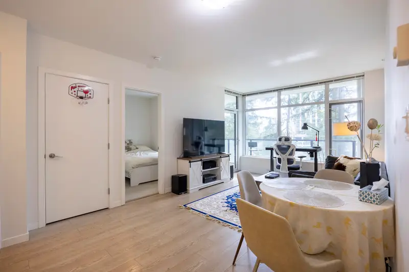 605 3080 LINCOLN AVENUE - photo 4 of 25