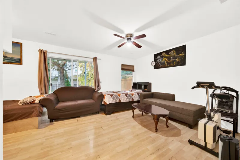 44 8280 121A STREET - photo 2 of 25