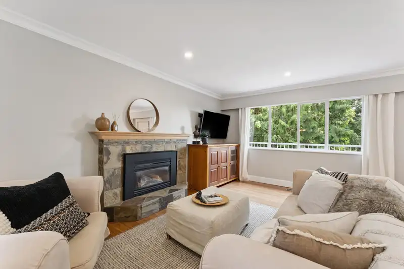 506 E 21ST STREET - photo 3 of 40