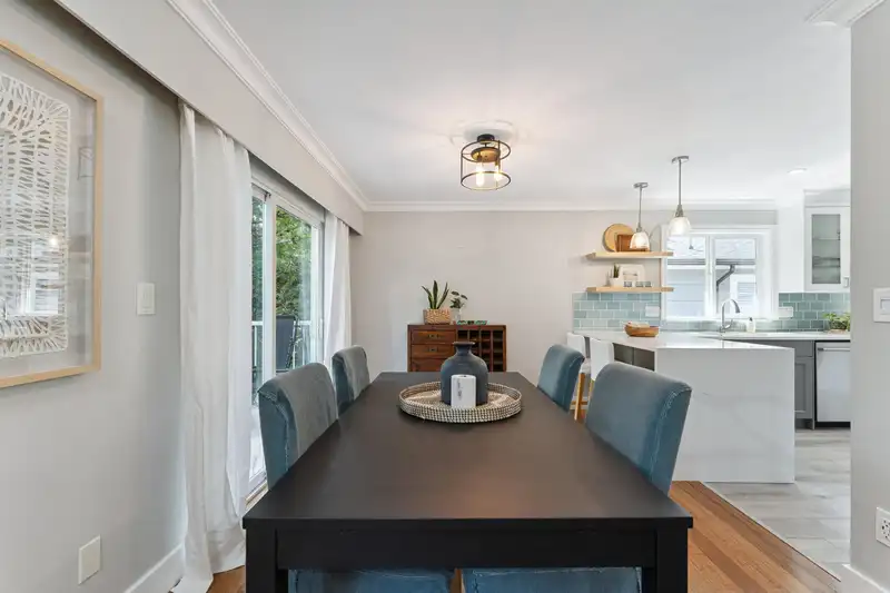 506 E 21ST STREET - photo 4 of 40