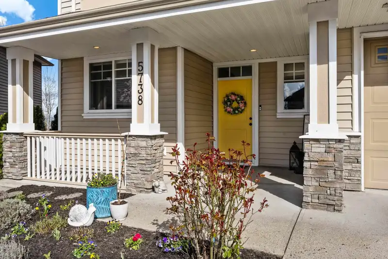 5738 KESTREL DRIVE - photo 3 of 39