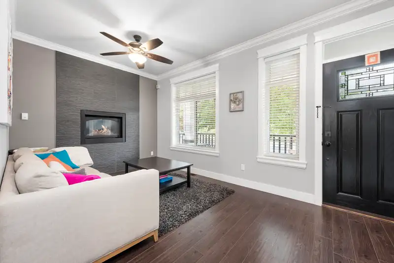 5911 131A STREET - photo 4 of 39