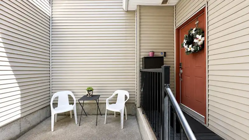 8318 FREMLIN STREET - photo 2 of 31