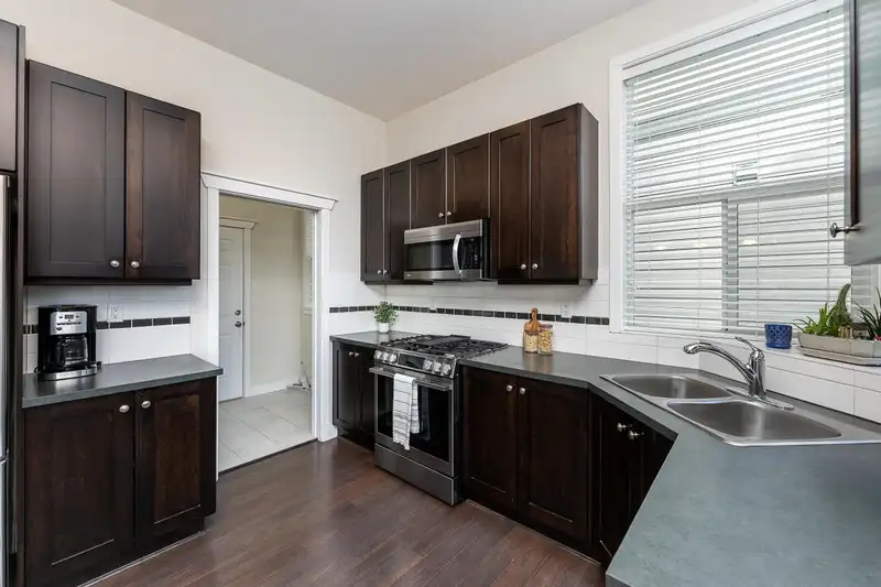 3416 GALLOWAY AVENUE - photo 4 of 40