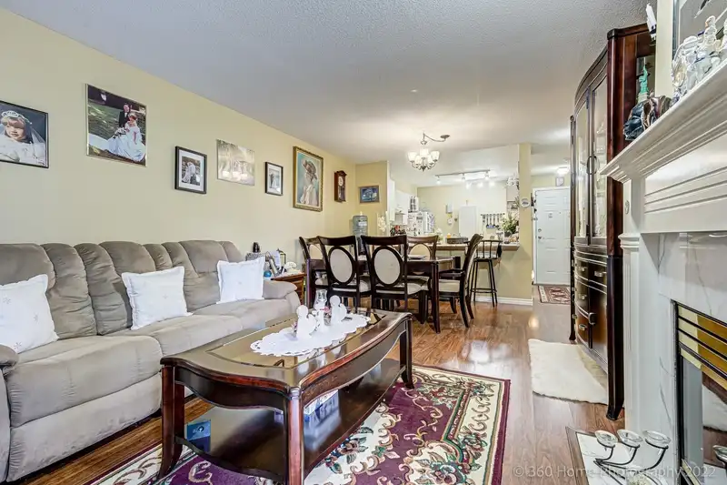 107 15140 108 AVENUE - photo 2 of 26