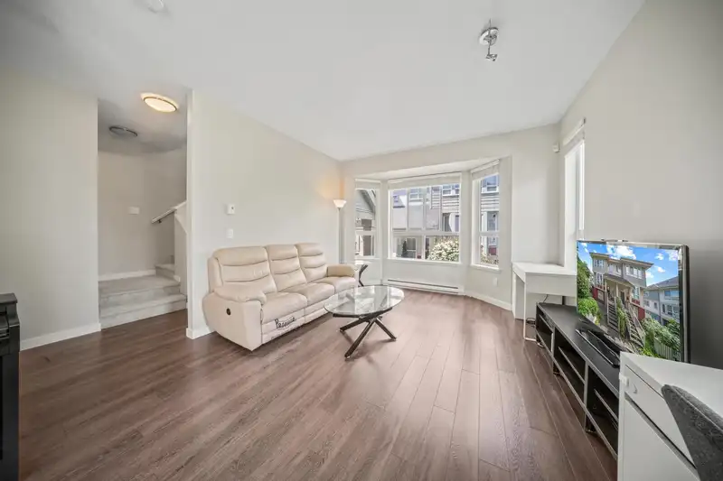 13 6180 ALDER STREET - photo 4 of 23