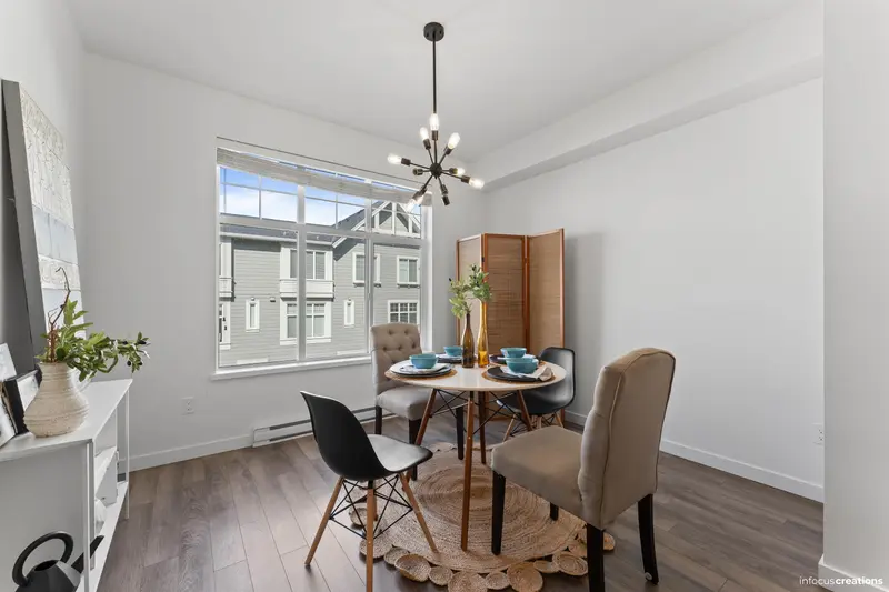 30 8130 136A STREET - photo 3 of 25