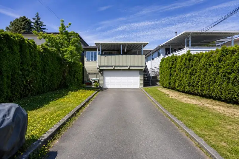 7692 OSLER STREET - photo 4 of 40