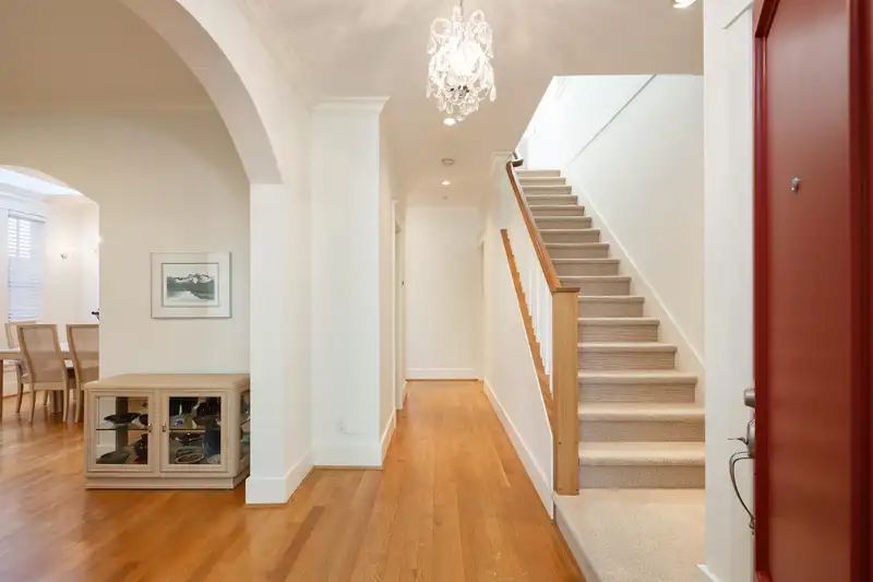 4640 W 8TH AVENUE - photo 4 of 37
