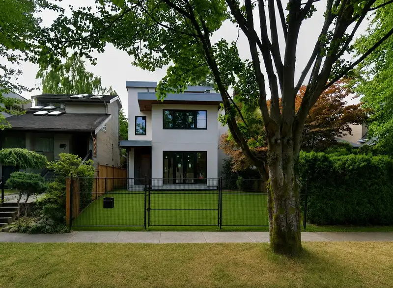 4054 W 17TH AVENUE - photo 4 of 4