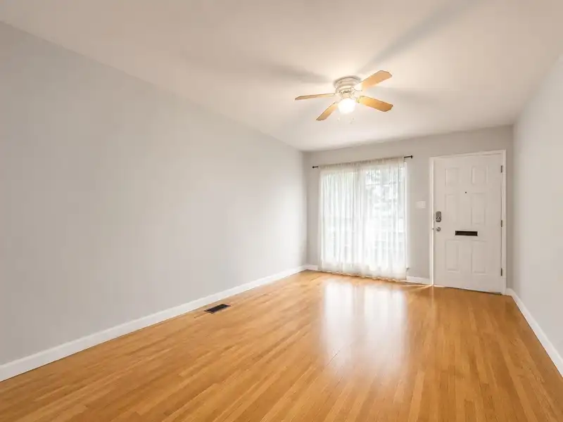 2259 CENTRAL AVENUE - photo 2 of 7