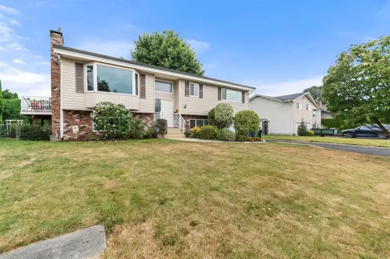 45992 SILVER AVENUE - photo 1 of 40