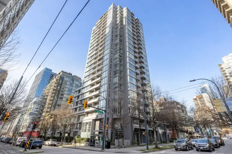 504 1001 RICHARDS STREET - photo 1 of 29