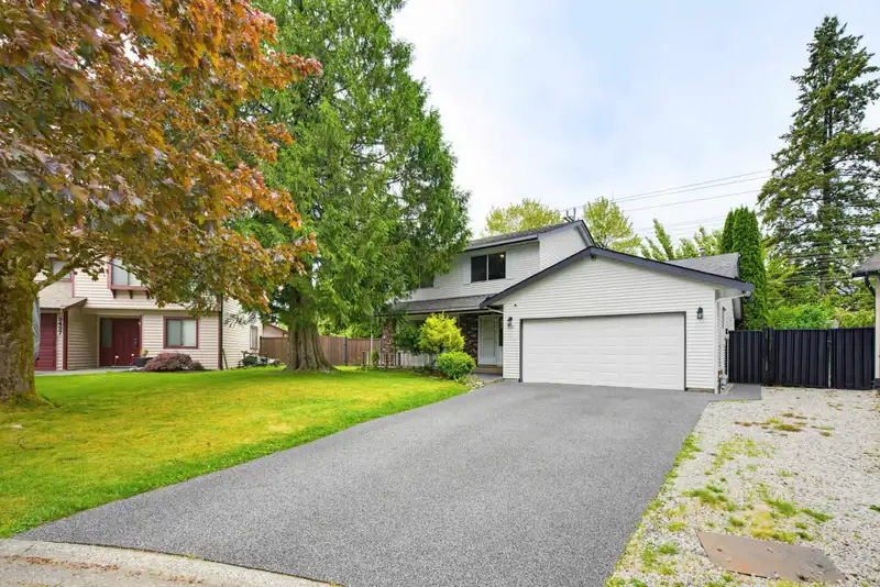 9503 205A STREET - photo 3 of 33