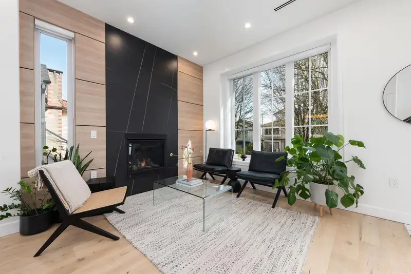 5059 SHERBROOKE STREET - photo 2 of 38