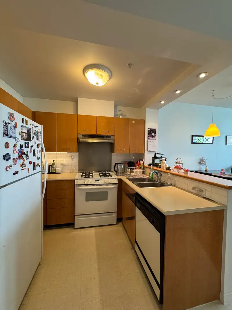 510 2268 REDBUD LANE - photo 4 of 19
