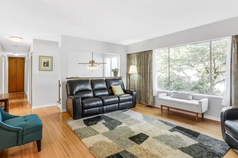 15110 PHEASANT DRIVE - photo 4 of 26